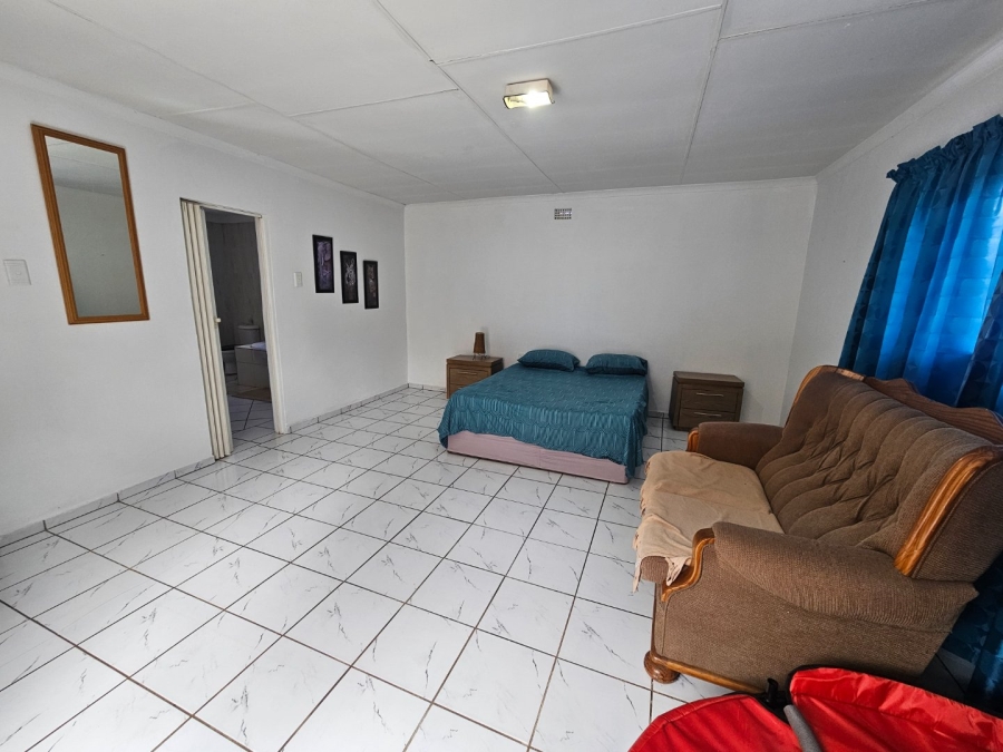 8 Bedroom Property for Sale in Potchefstroom Rural North West